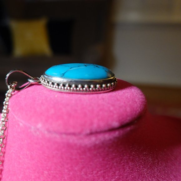 Vintage Turquoise Sterling Silver Pendant & 20" Chain (Host Pick!!) - Picture 8 of 12